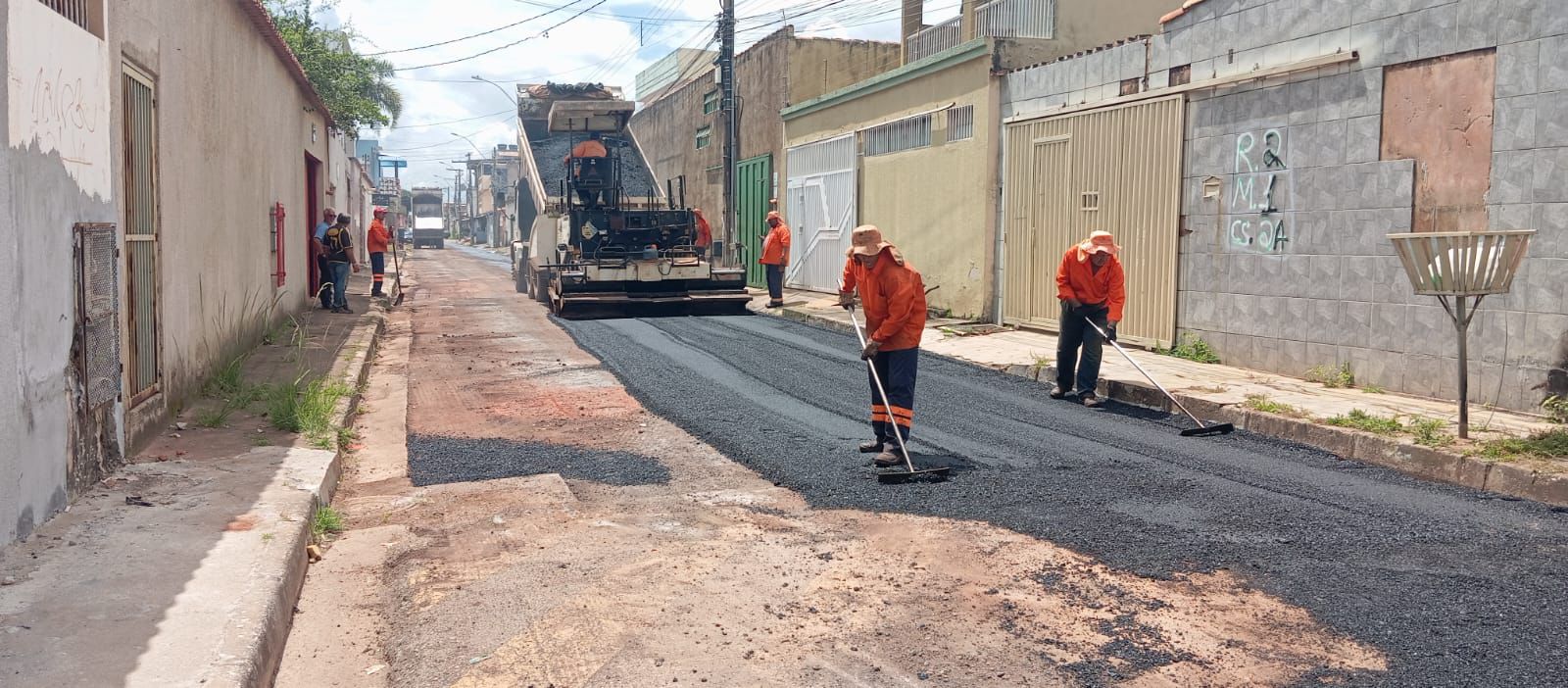 Ceilândia reforça ações de pavimentação e reparos com mais de 40 toneladas de asfalto
