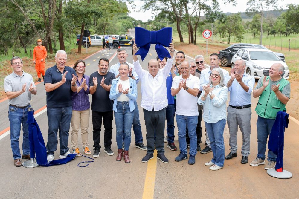 Acesso à Escola Classe Jardim dos Ipês, em Arapoanga, é asfaltado com investimento de R$ 1,1 milhão