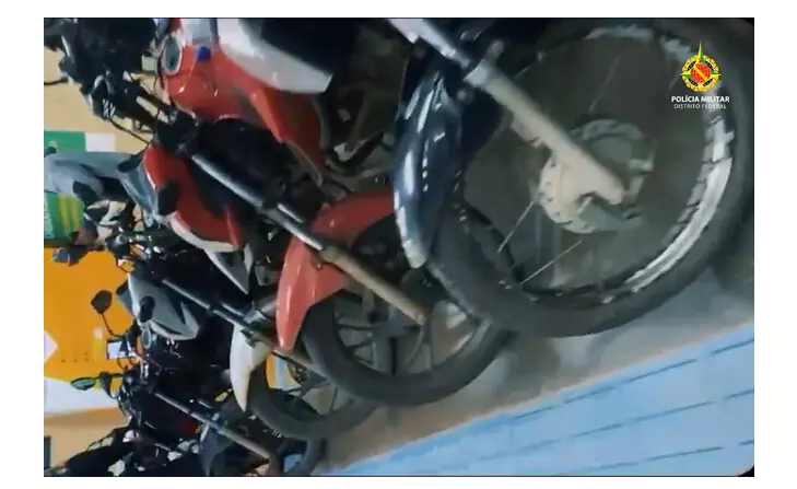 PMDF remove 10 motocicletas durante oreração contra circulação irregular no Metrô de Samambaia