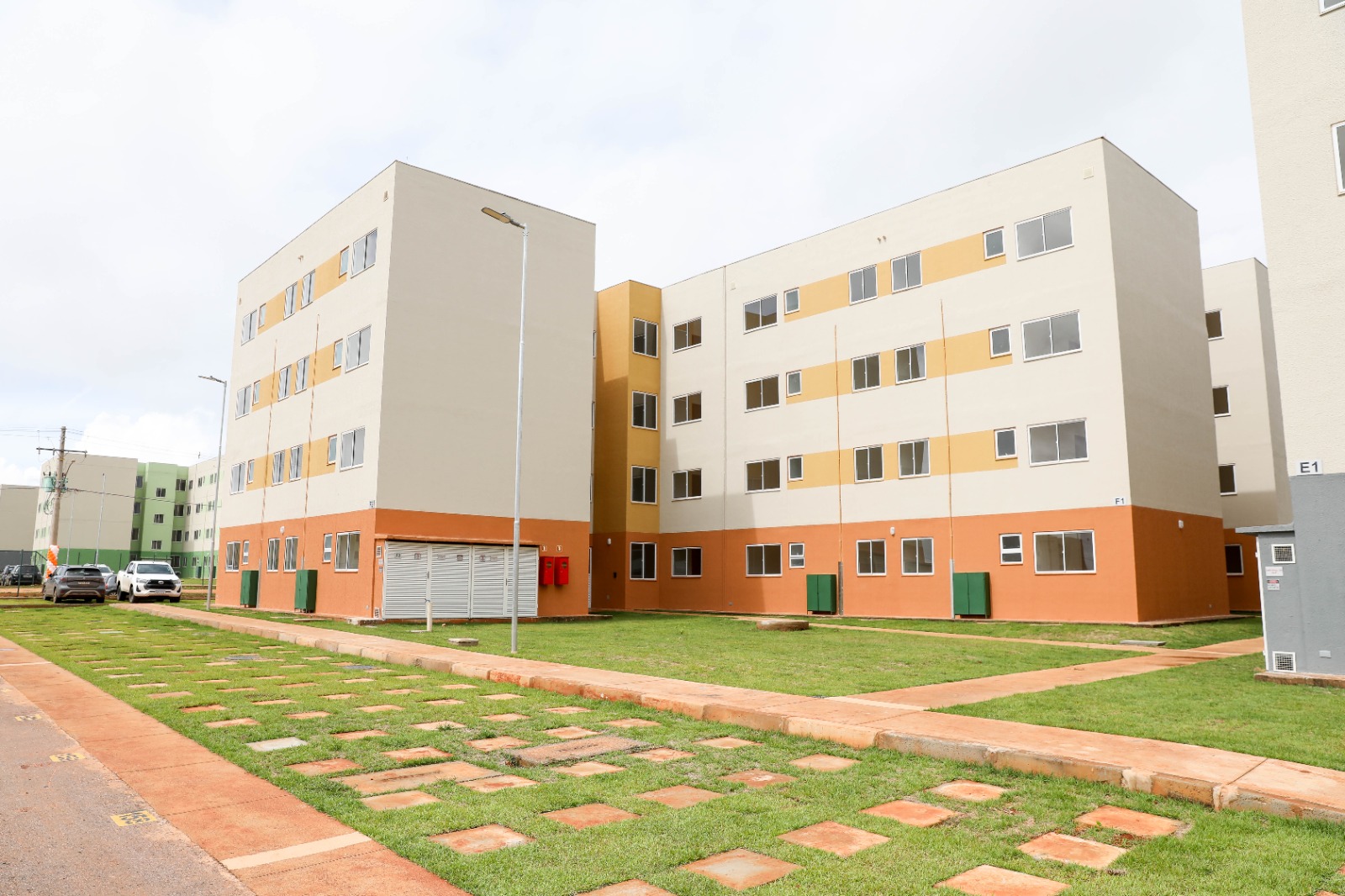 Mais de 13,6 mil moradias entregues pelo GDF beneficiam 40 mil pessoas no DF