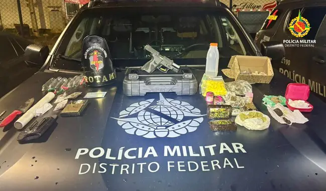 PMDF desarticula depósito de drogas e apreende arma em Arniqueira