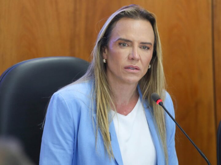 Governadora anuncia plano de melhorias estruturais nas feiras do DF
