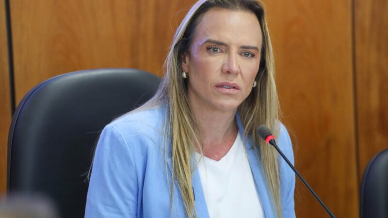 Governadora anuncia plano de melhorias estruturais nas feiras do DF