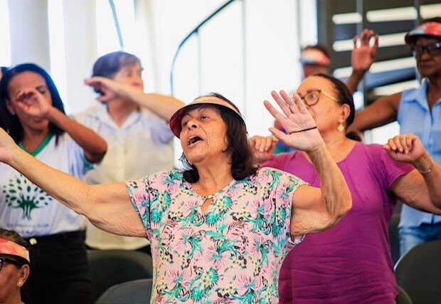 Programa Envelhecer com Sabedoria atenderá 3 mil idosas em 6 meses