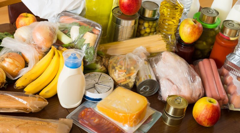 Alimentos que fazem mal à saúde: 7 itens perigosos para cortar da dieta