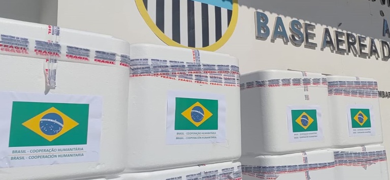 Brasil doa 4,5 toneladas de vacinas à Venezuela