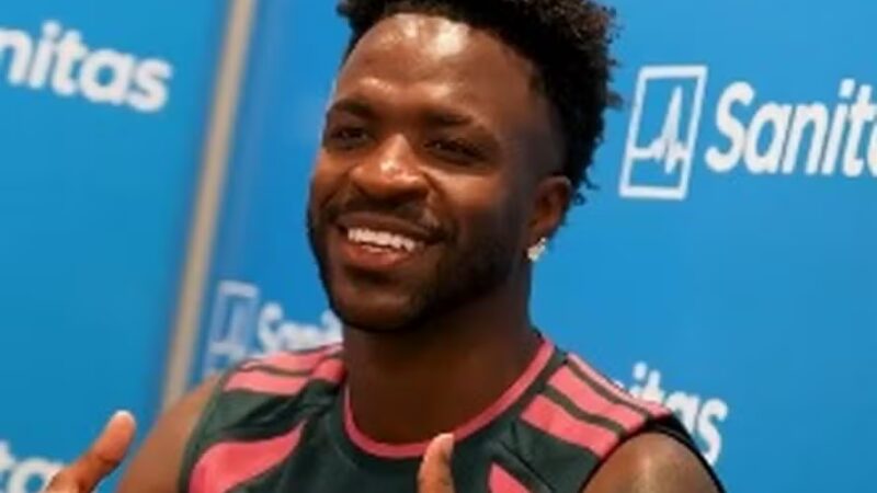 Arsenal mira Vini Jr com oferta bilionária ao Real Madrid