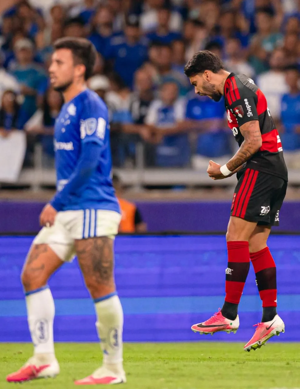 Paquetá salva o Flamengo em empate emocionante contra o Cruzeiro