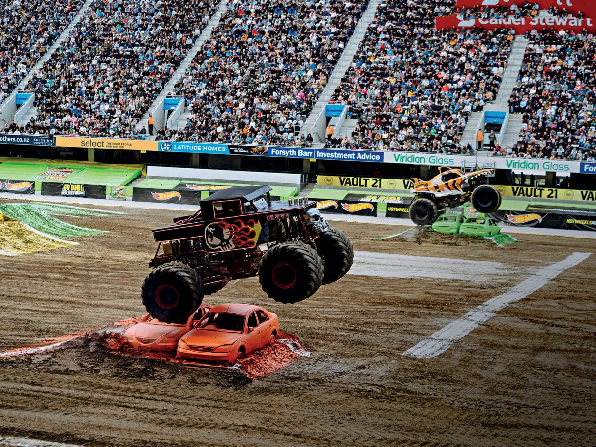 Hot Wheels Monster Trucks Live tem 50 vagas para ambulantes