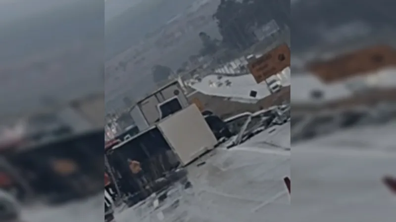 Acidente entre nove veículos deixa feridos e trava a BR-020, em Sobradinho