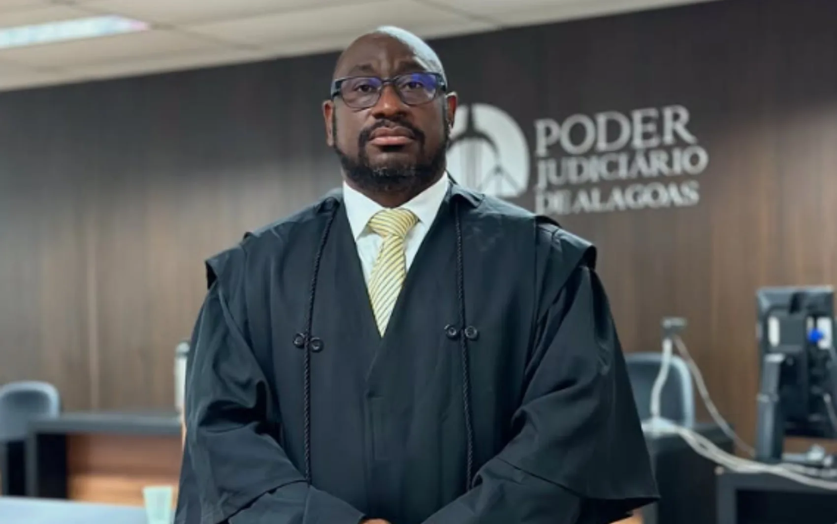 Advogado condenado por agredir companheira tem candidatura negada
