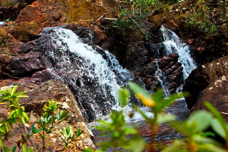 AEKOOS aposta em trilhas, cachoeira e natureza para promover equilíbrio e qualidade de vida