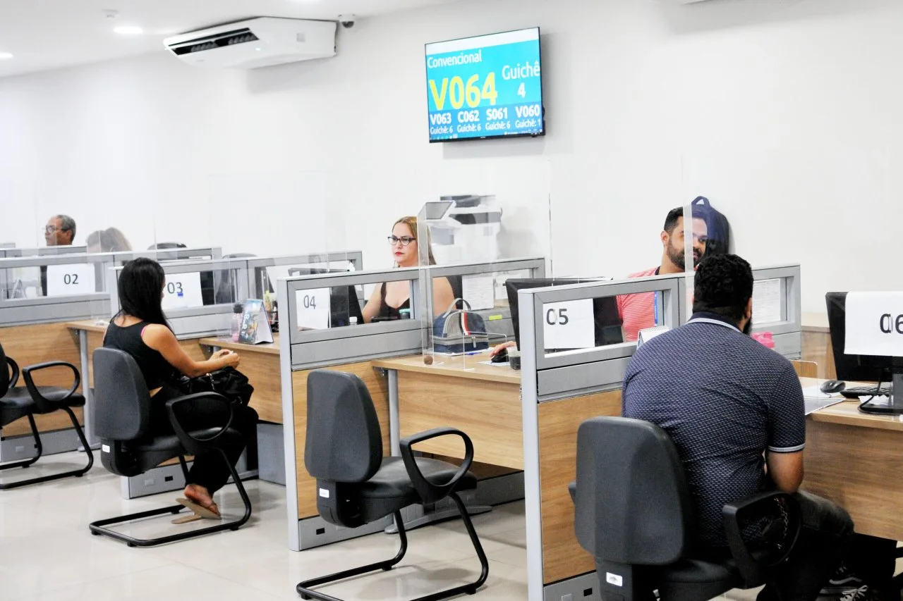 Agências do trabalhador oferecem salários de até R$ 5 mil nesta terça-feira (15)