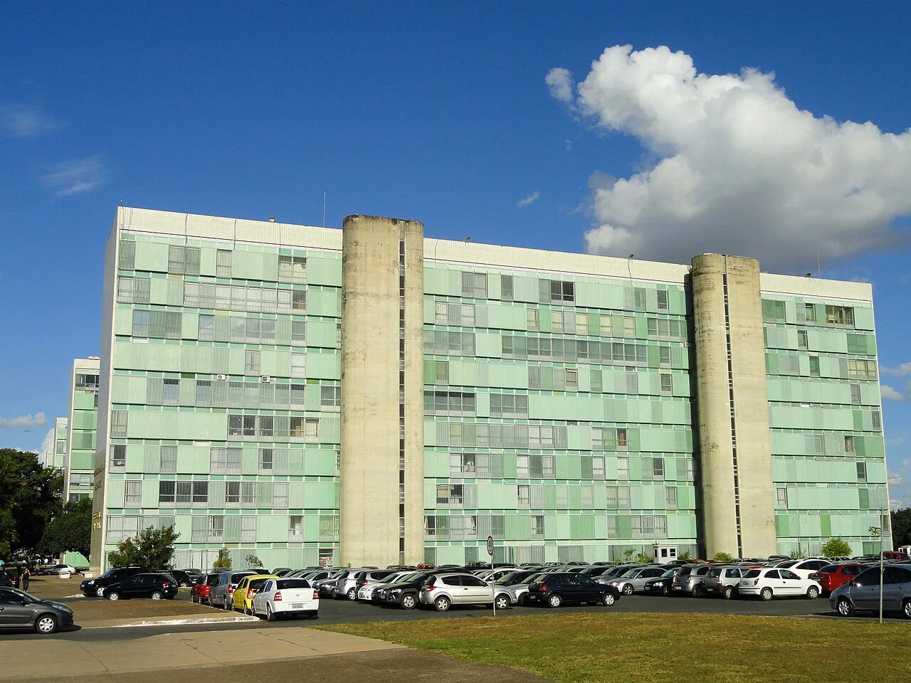 Aniversário de 65 anos de Brasília terá três dias de shows gratuitos na Esplanada