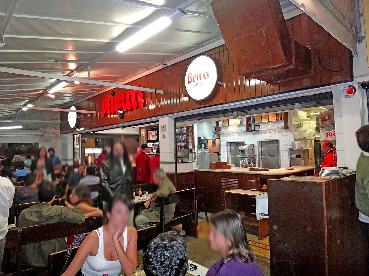 Beirute, bar mais tradicional de Brasília, mantém duas casas na 109 Sul e na 107 Norte