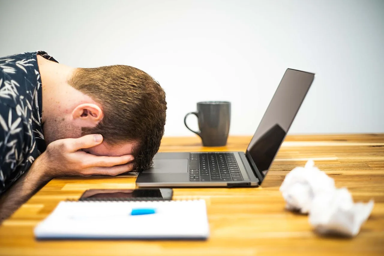 Brasil aparece entre os países mais estressados do mundo; veja dados e caminhos para enfrentar o problema