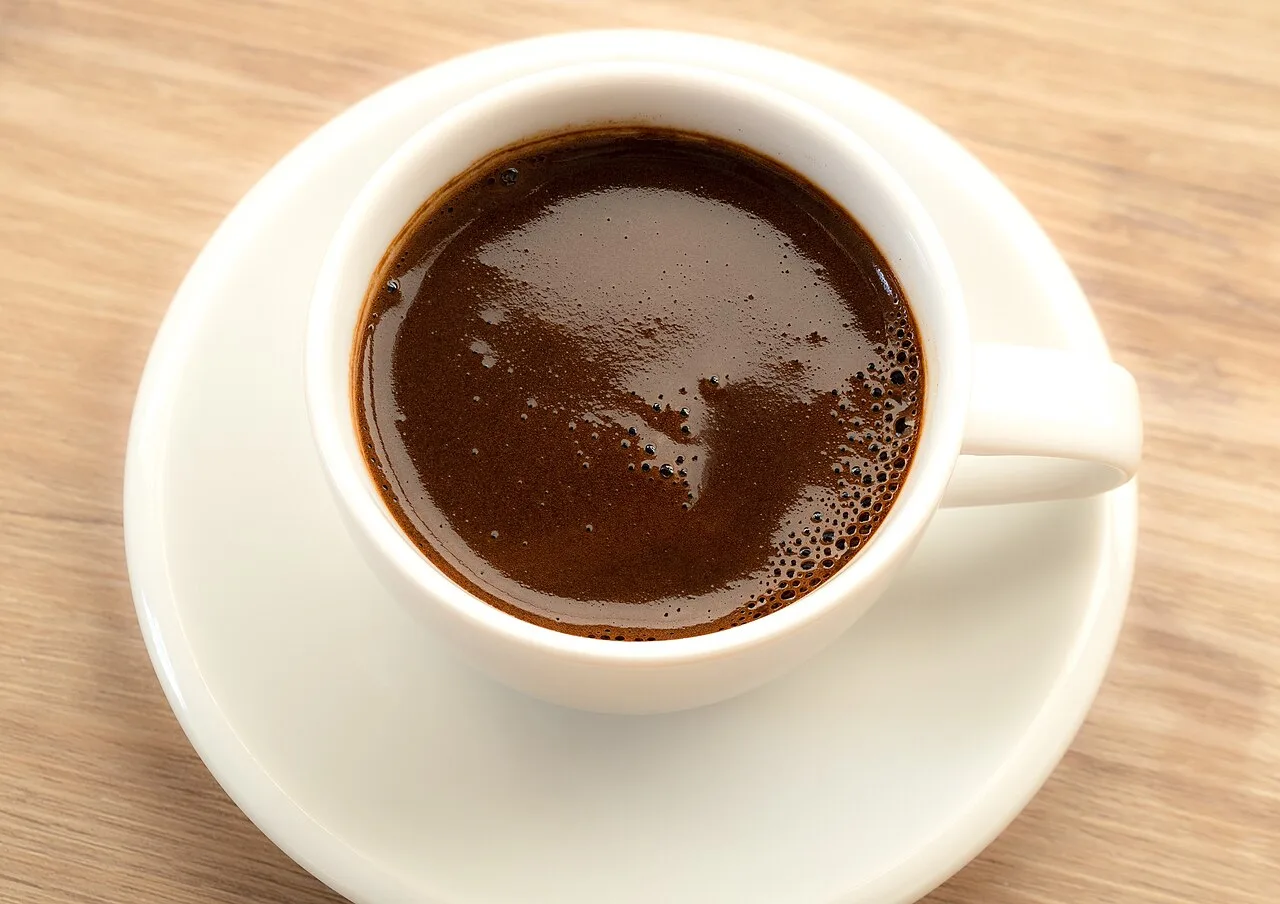 Café com moderação pode proteger o fígado, apontam estudos