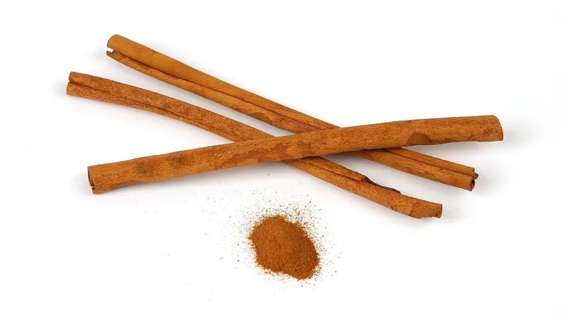 Canela pode ajudar a controlar a glicose de quem tem diabetes tipo 2