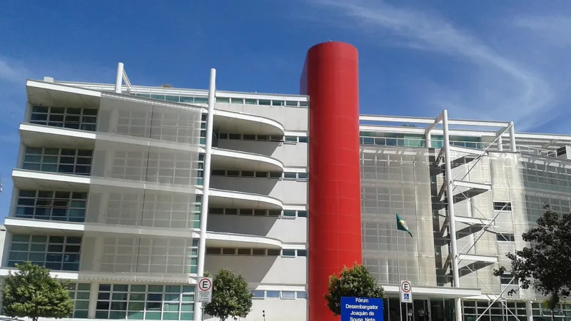 Casal que teve festa de casamento cancelada oito dias antes será indenizado no DF