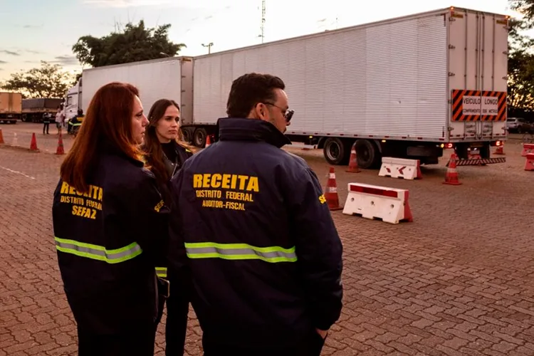 CLDF realiza sessão solene em homenagem ao Dia do Auditor Fiscal