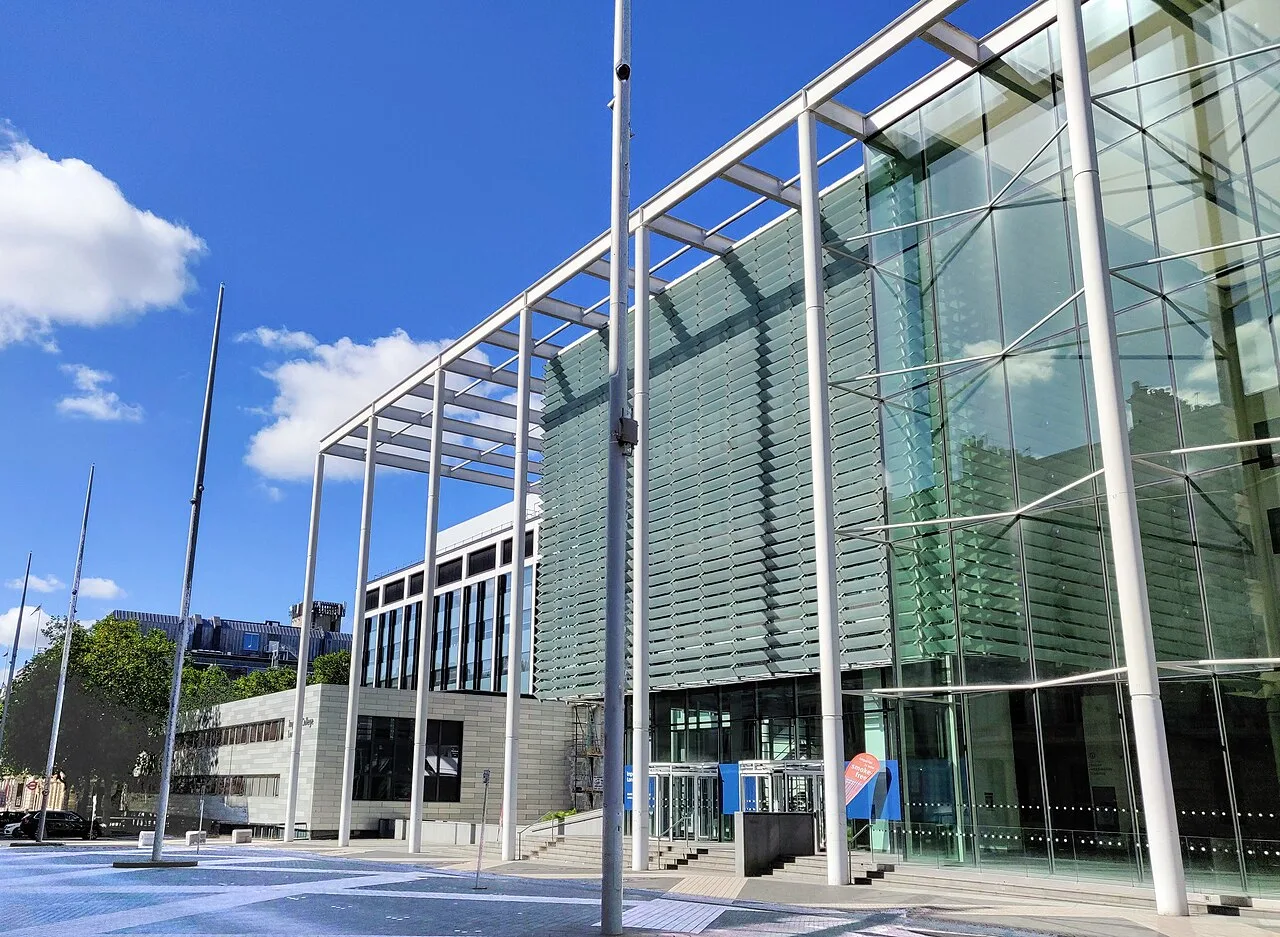Covid-19 pode prejudicar memória e raciocínio por mais de um ano, aponta Imperial College
