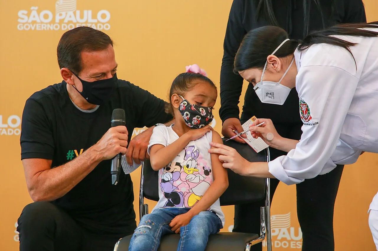 DF abre campanha de multivacinação para atualizar caderneta de menores de 15 anos