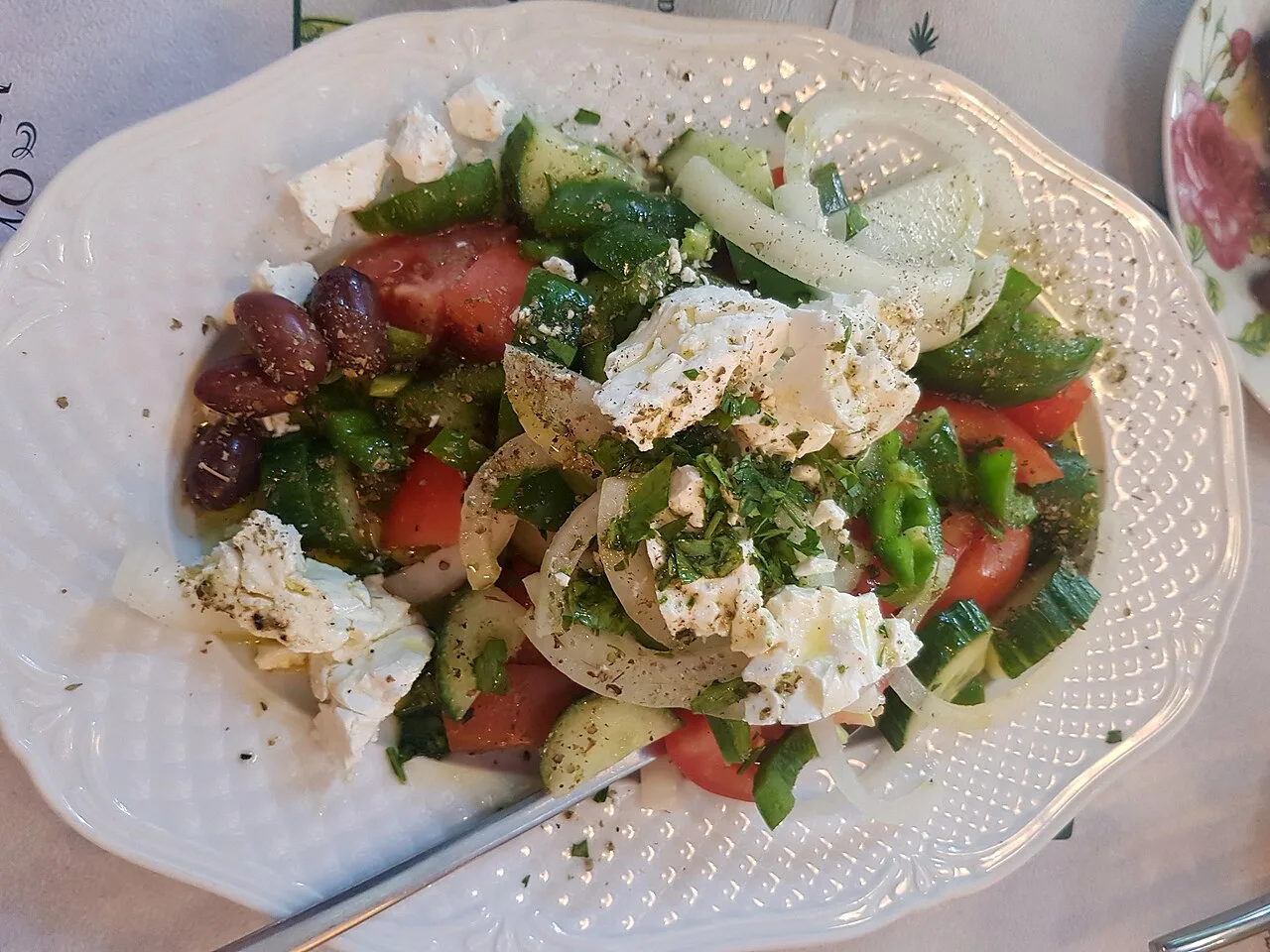 Dieta mediterrânea ganha destaque como aliada da saúde mental