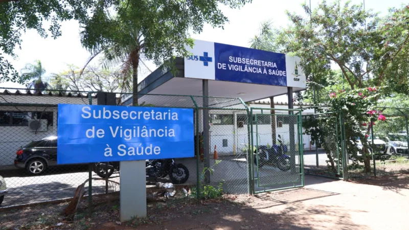 É preciso atenção para riscos de procedimentos estéticos invasivos em salões de beleza