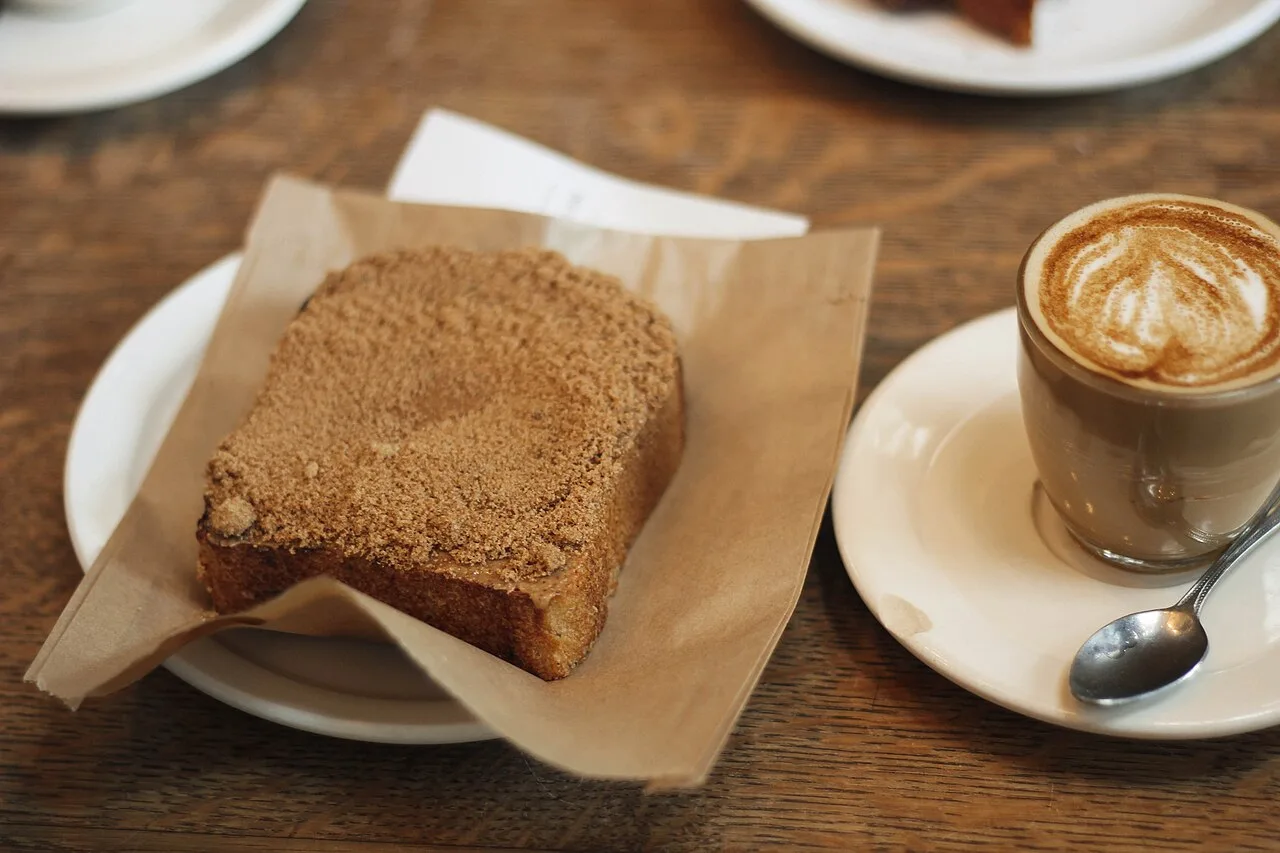 Em Águas Claras, Cafeteria Literal aposta em bolos artesanais e produção 100% própria