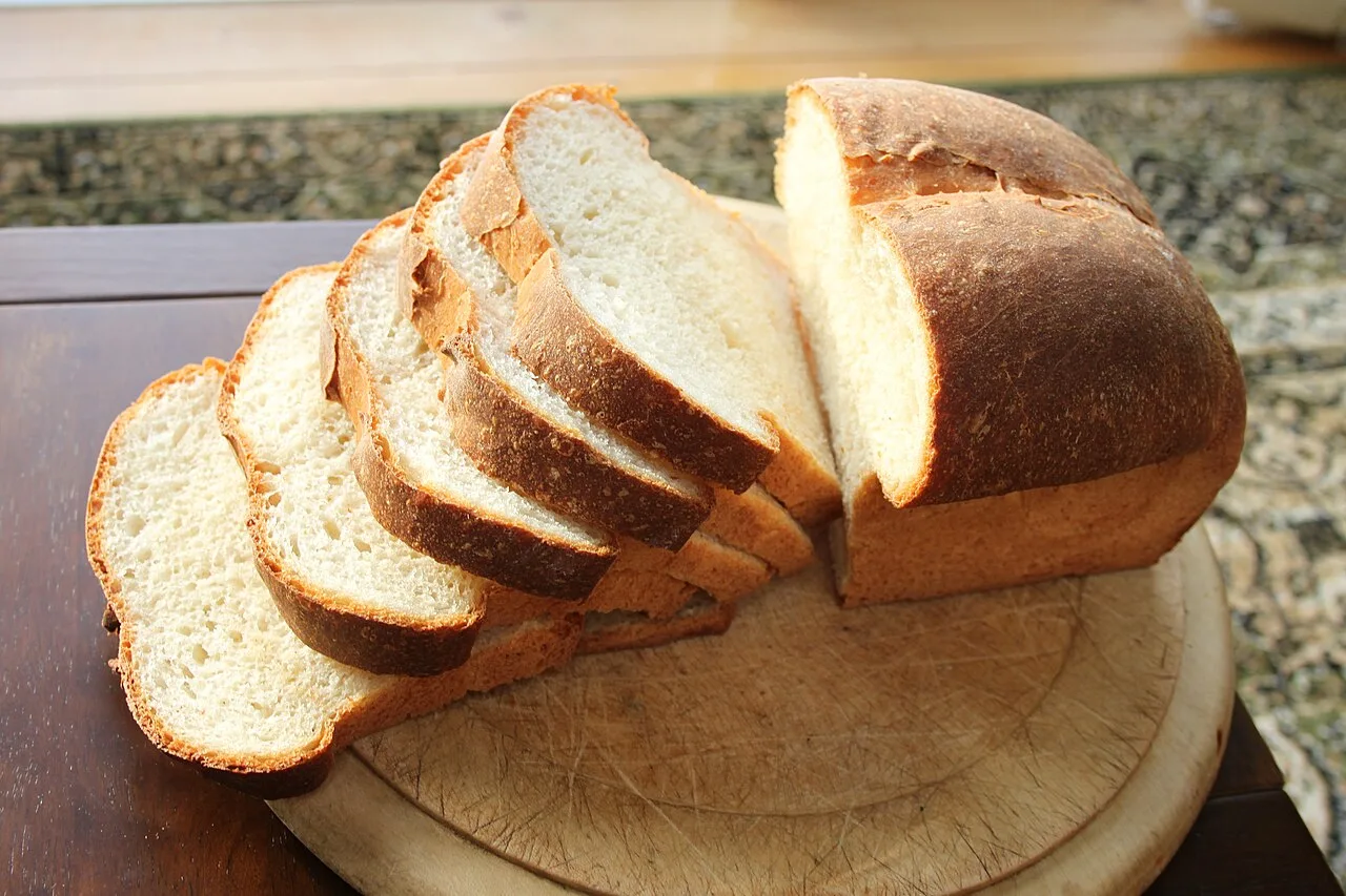 Excesso de pão branco e ultraprocessados eleva risco de diabetes tipo 2; veja como equilibrar o prato