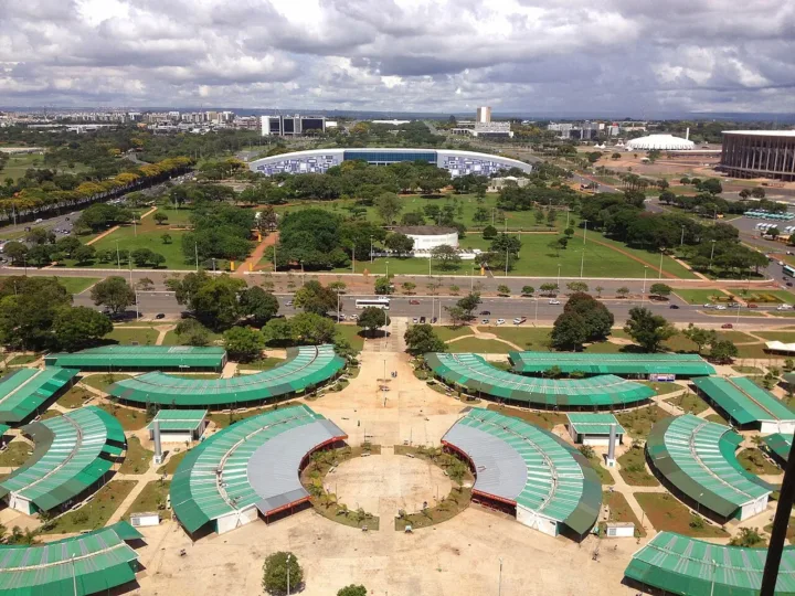 Feira da Torre de TV, fundada em 1964, recebe cerca de 40 mil pessoas por mês