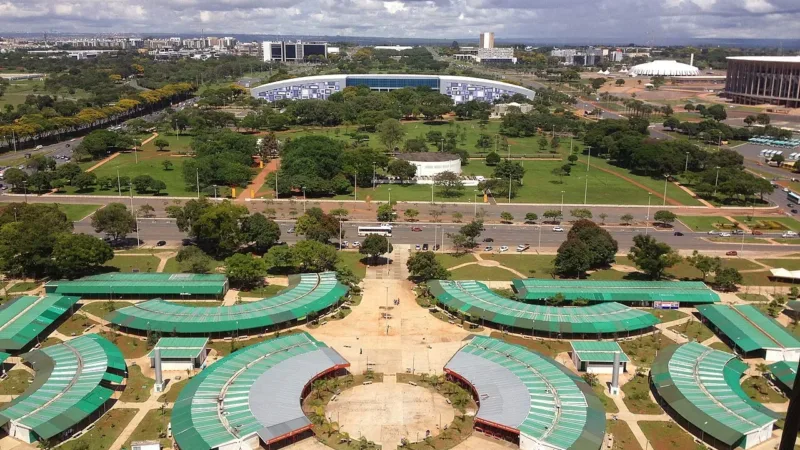 Feira da Torre de TV, fundada em 1964, recebe cerca de 40 mil pessoas por mês