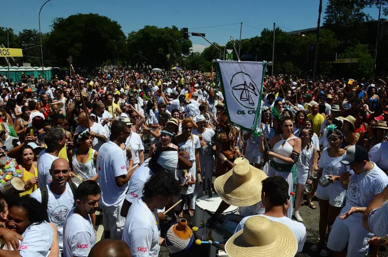 Folia sem sustos: cuidados de saúde para aproveitar os dias de Carnaval