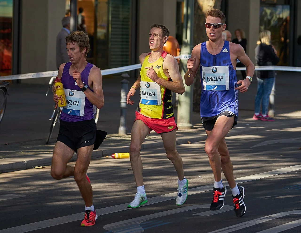 Gel de carboidrato na corrida: para que serve, quando tomar e como escolher