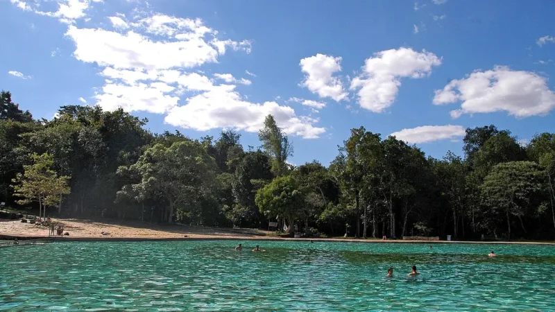 Guia Mario Licata cria roteiros de ecoturismo, trekking e glamping do DF à Chapada dos Veadeiros