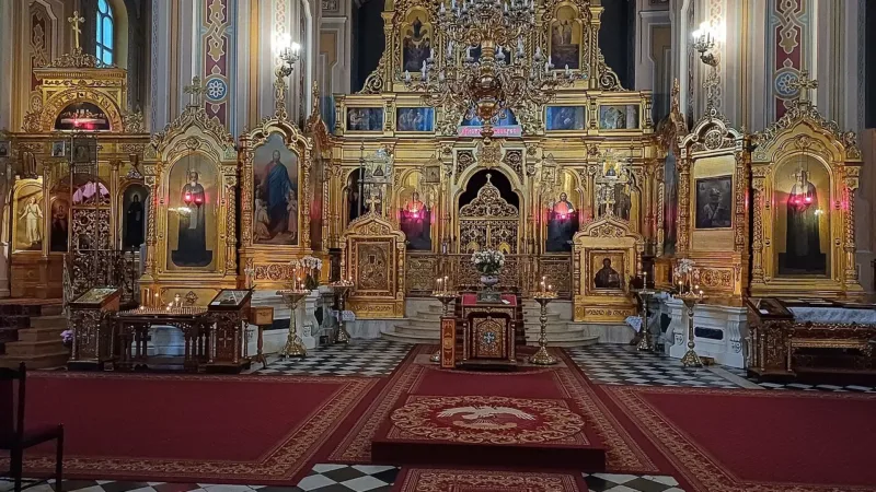 Igreja Ortodoxa de São Jorge: templo cilíndrico de Niemeyer tem 30 metros de diâmetro e cúpula