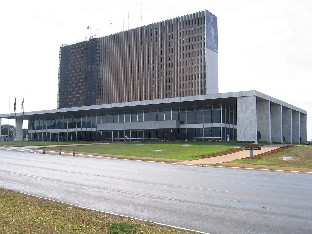 Operação encontra R$ 508 milhões em notas frias emitidas por empresas fantasmas do DF