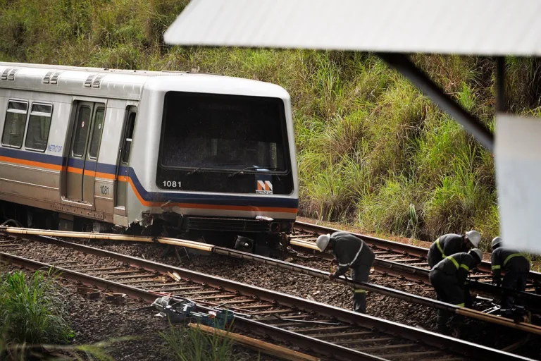 Pane de energia no Metrô-DF obriga passageiros a deixar trens entre Águas Claras e Praça do Relógio