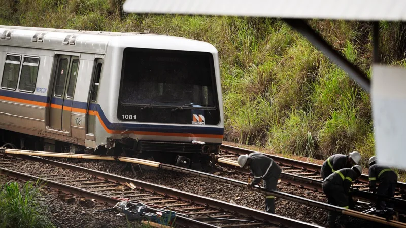 Pane de energia no Metrô-DF obriga passageiros a deixar trens entre Águas Claras e Praça do Relógio