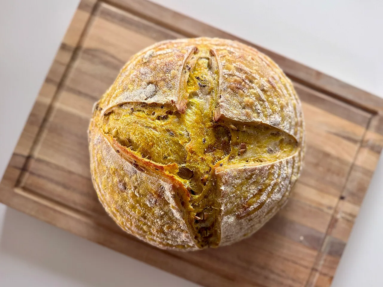 Pão de fermentação natural: por que a massa madre ganhou espaço à mesa