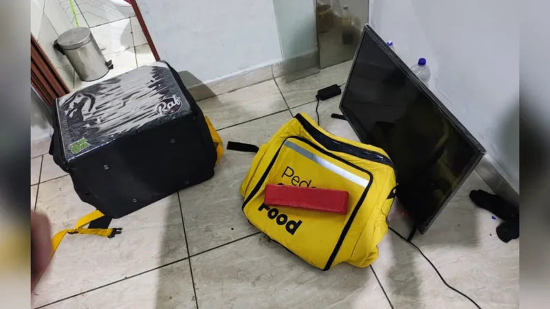 PCDF desmonta ponto de venda e armazenamento de drogas em Samambaia