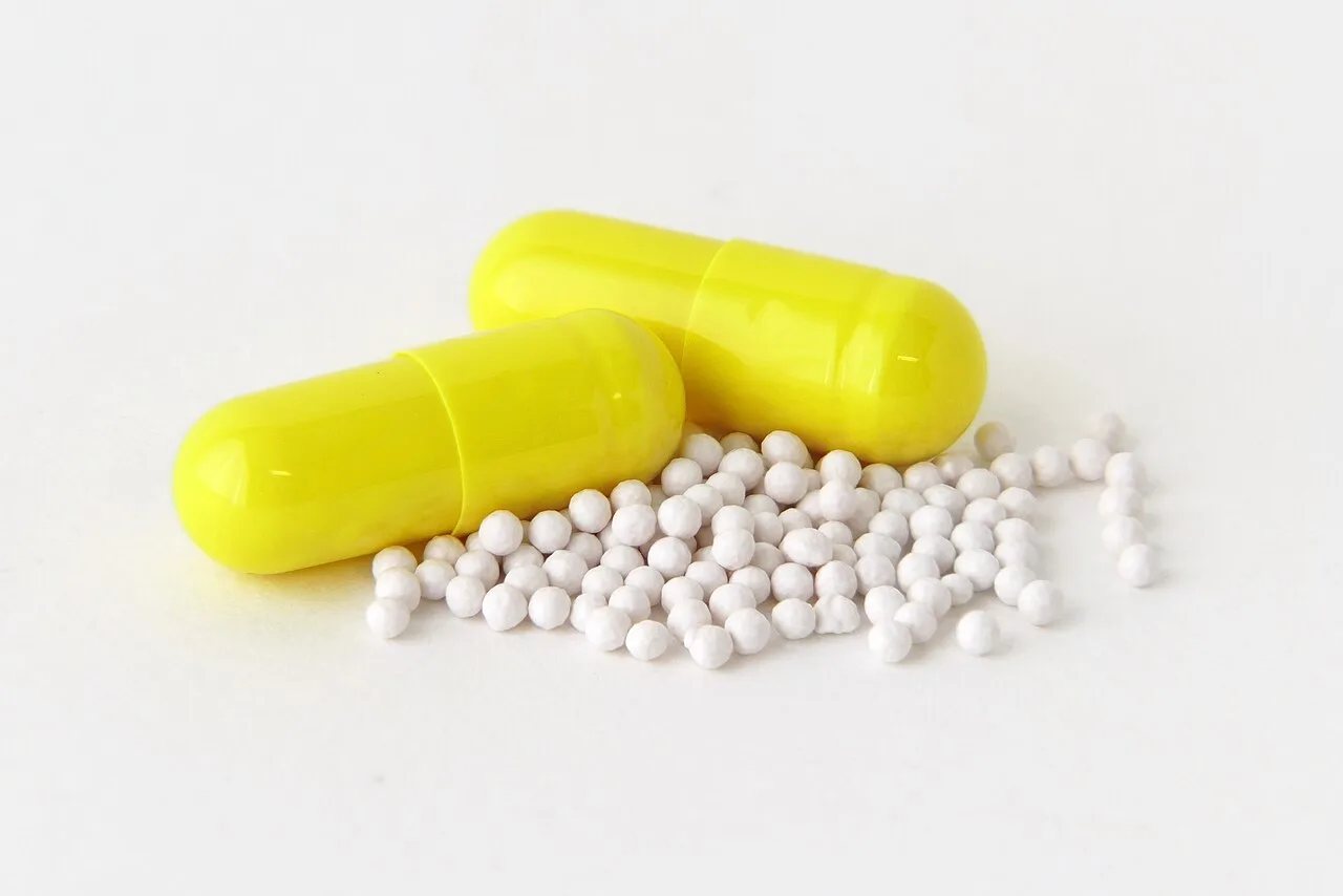 Pesquisa brasileira aponta possíveis riscos do uso prolongado de omeprazol