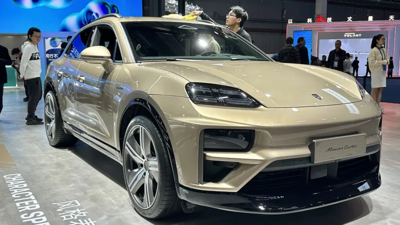 Porsche Macan Electric: 639 cv e 0 a 100 km/h em 3,3 segundos no SUV que leva a família
