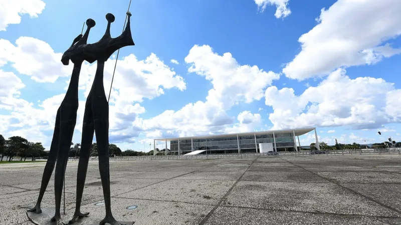 Praça dos Três Poderes: o triângulo de Lúcio Costa que reúne Planalto, Congresso e STF
