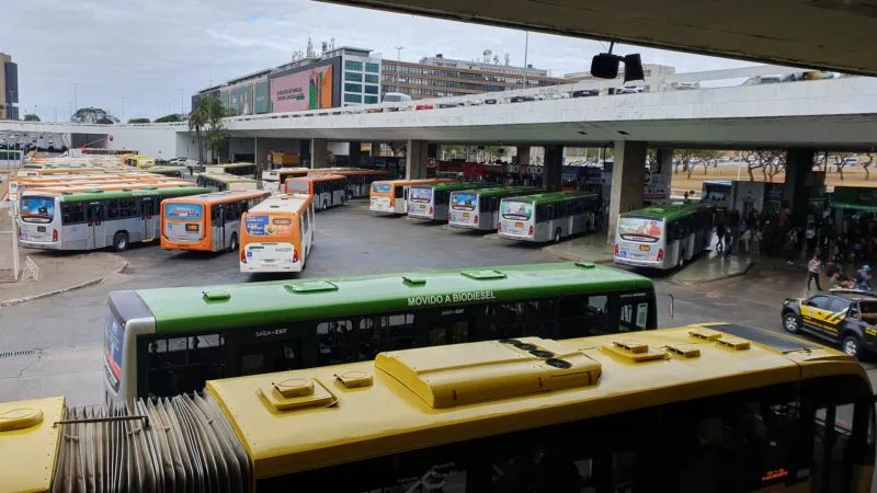 Parada do Orgulho LGBTQIAPN+ e Festival Expomix Brasil terão reforço no transporte público