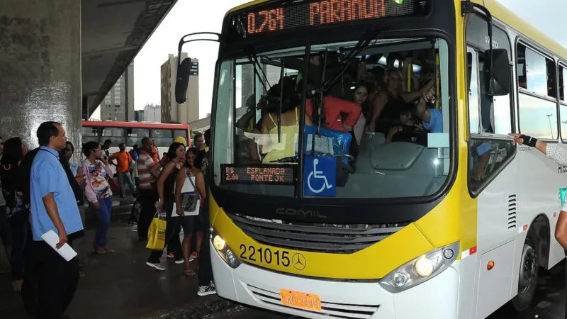 Rodoviários rejeitam proposta de 6% e mantêm greve de ônibus no DF a partir desta segunda (28/9)