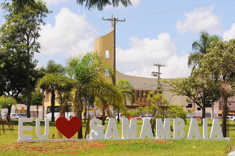Samambaia se apresenta ao visitante: samba, quadrilhas, rock e o pôr do sol como marca