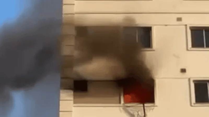 Incêndio em quarto de apartamento faz prédio ser evacuado em Taguatinga Norte