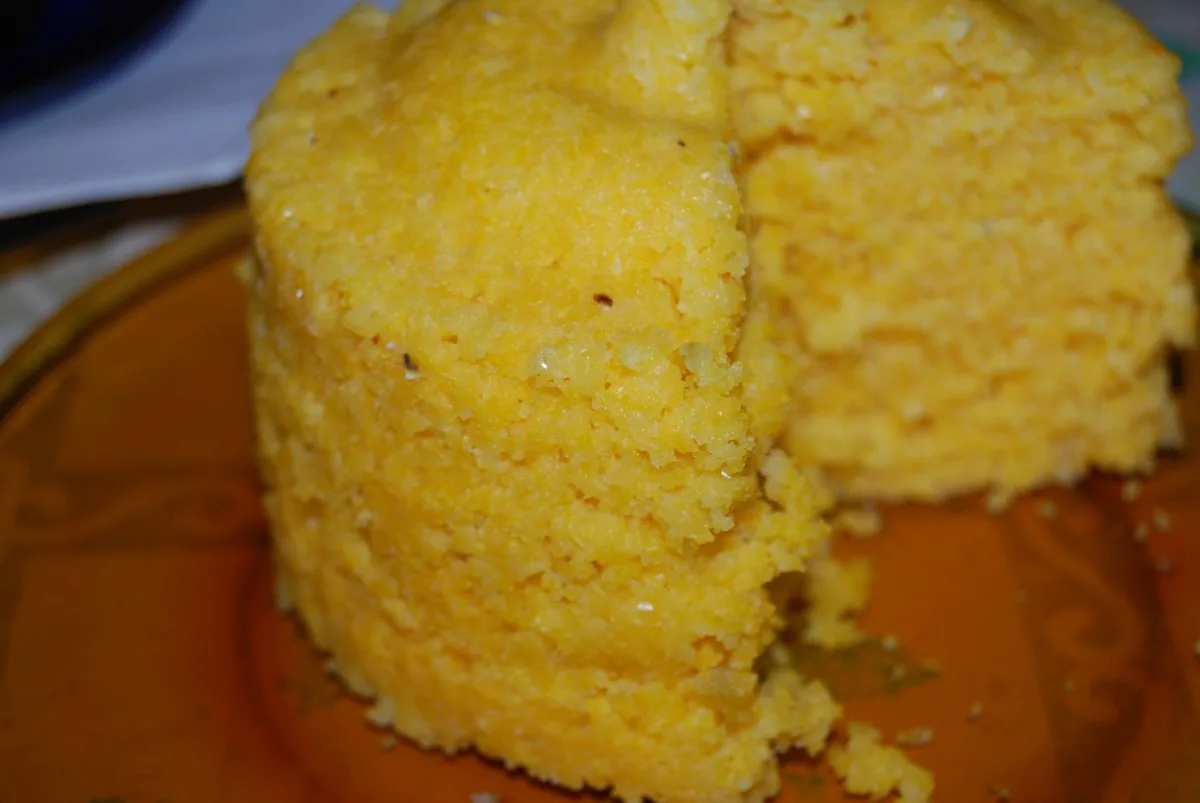 Sem fome ao acordar? Entenda as causas e os efeitos de pular o café da manhã