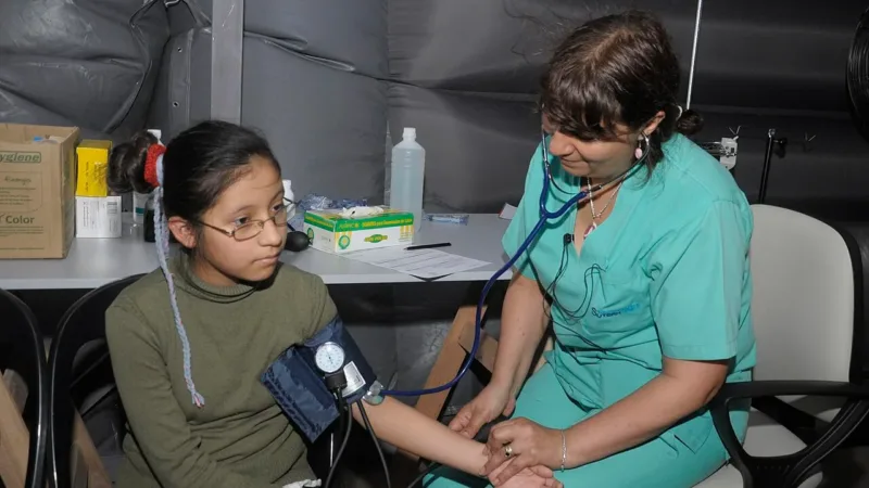 UBS 1 de Ceilândia leva consultas, vacinas e exames a 140 moradores do Sol Nascente